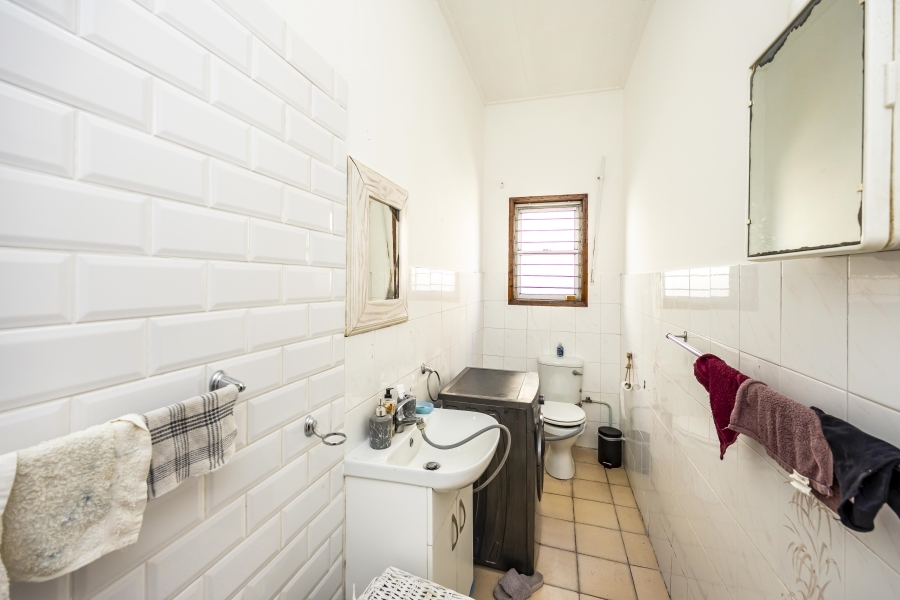 6 Bedroom Property for Sale in Quigney Eastern Cape